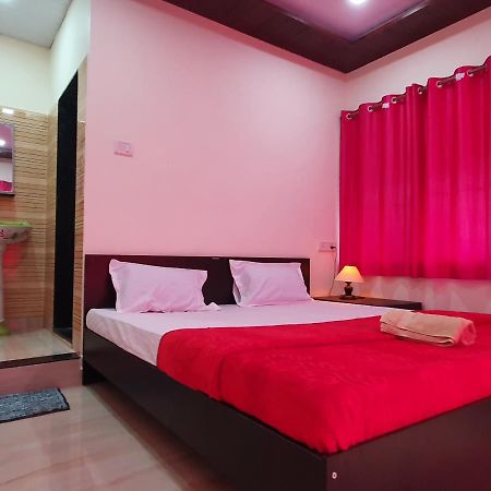 Serina House Mālvan Екстериор снимка