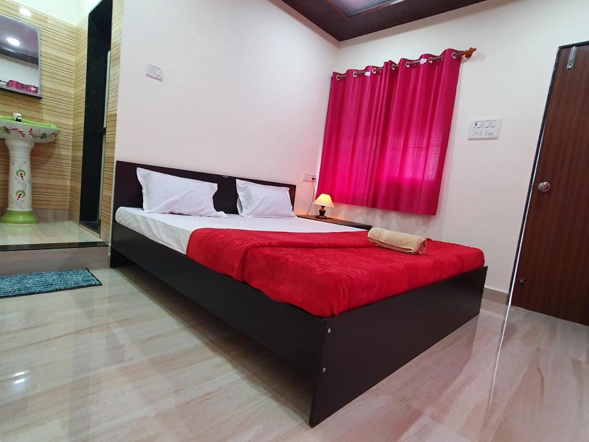 Serina House Mālvan Екстериор снимка