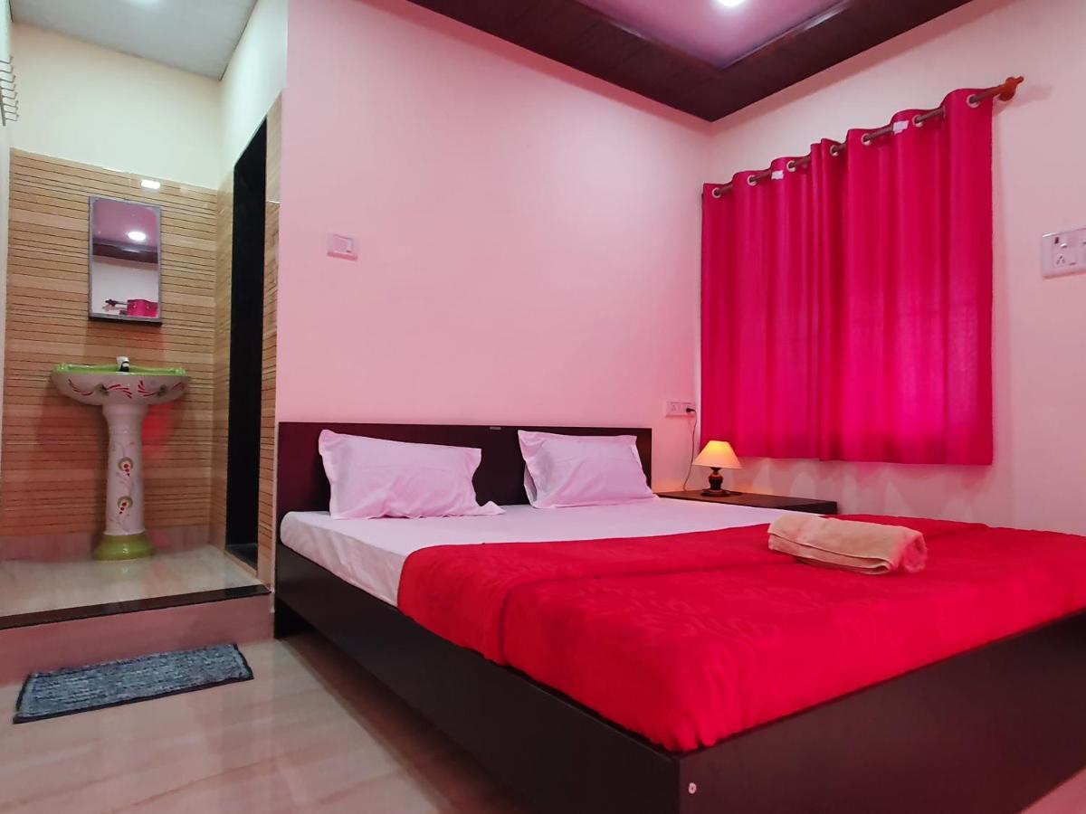 Serina House Mālvan Екстериор снимка