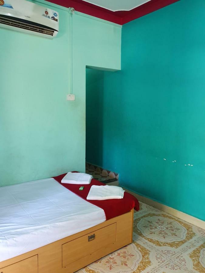 Serina House Mālvan Екстериор снимка