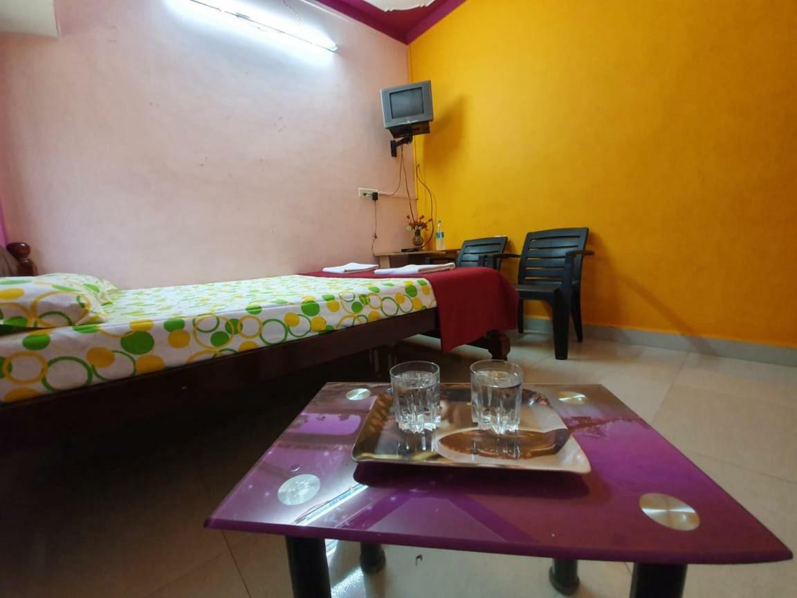 Serina House Mālvan Екстериор снимка